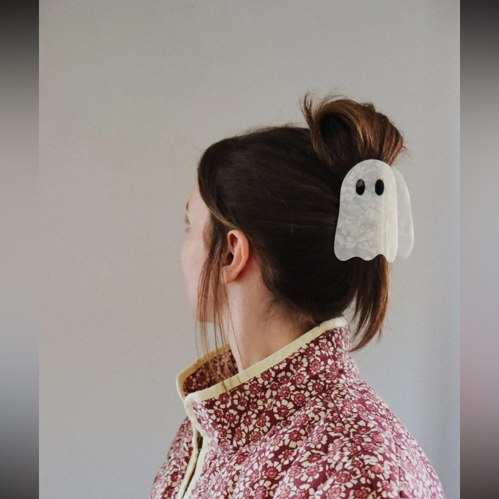 Ghost Claw Hair Clip